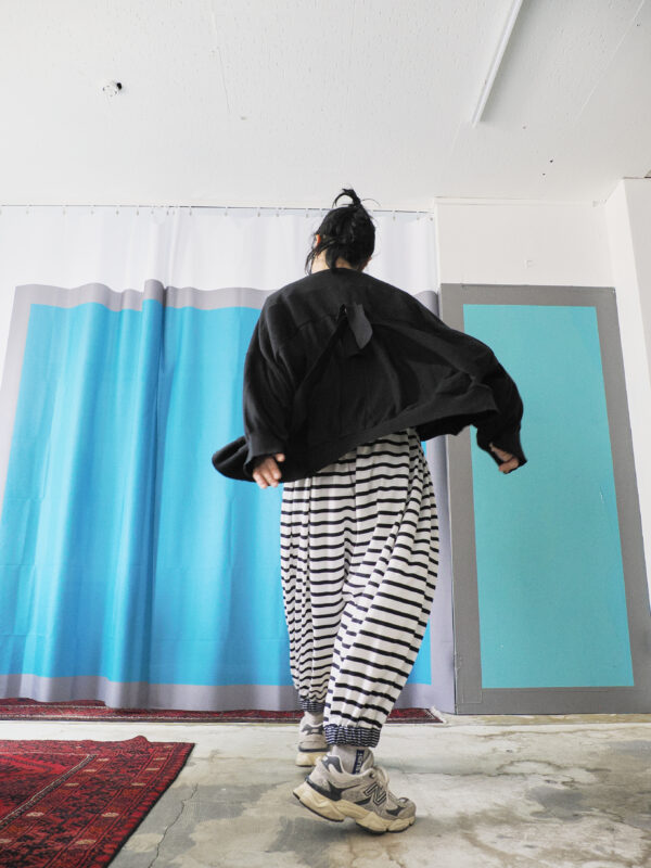 Cropped Knit Cardi  Black [Limited Quantity Riservation Item] - 画像 (11)