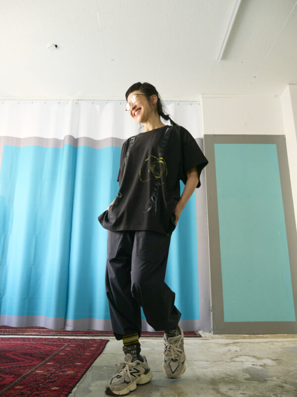 Handpainted Tee sizeF black [limited edition of 1 pieces Now in stock!] - 画像 (9)