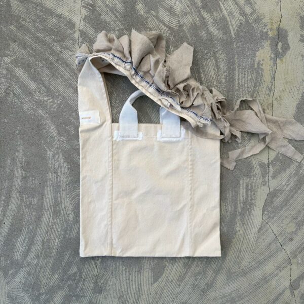 Upcycled Bag Frilled Ecru [limited edition of 1 pieces Now in stock!] - 画像 (2)