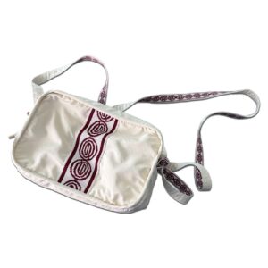 new shakashaka Pouch Off White [Now in Stock!]